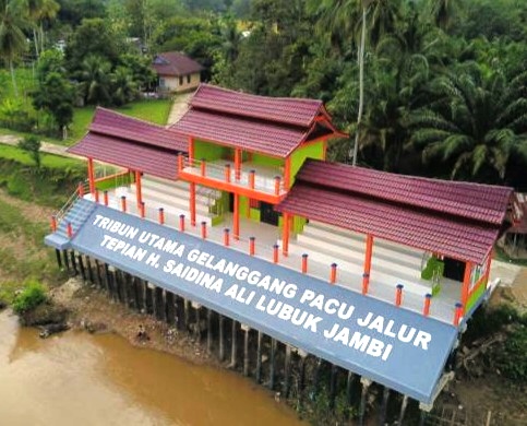 Gelanggang Pacu Tepian Saidina Ali, Lubuk Jambi, Kecamatan Kuantan Mudik, Kabupaten Kuansing.(foto: ultra/halloriau.com)